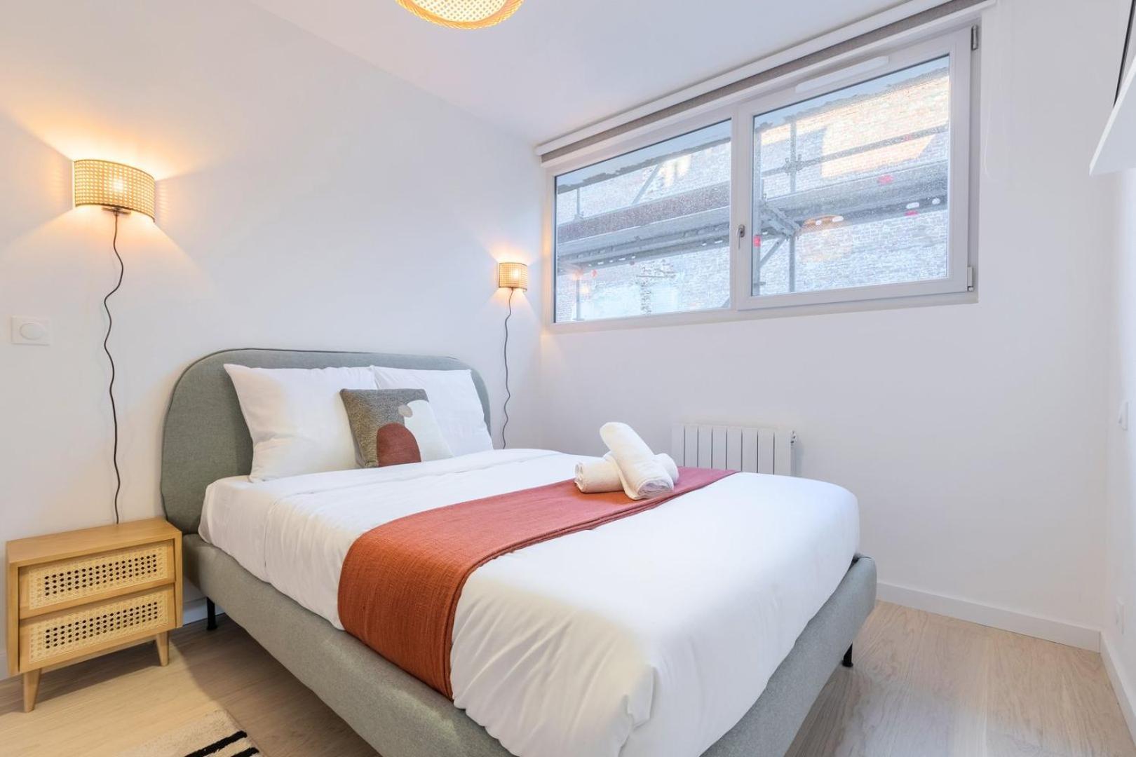 Renovated 1 Bedroom Apartment Лил Екстериор снимка